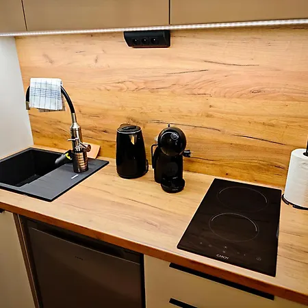 Axiom - Zenith Ii - Netflix, Hbo, Champagne Apartmán Košice