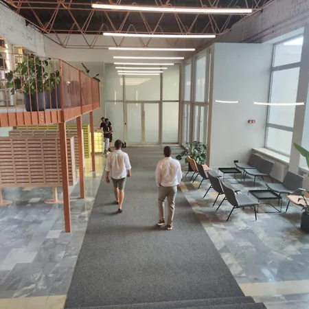 Axiom - Zenith Ii - Netflix, Hbo, Champagne Košice